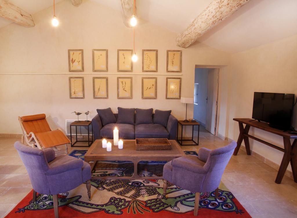 Domaine Des Peyre Apartment Robion en Luberon Room photo